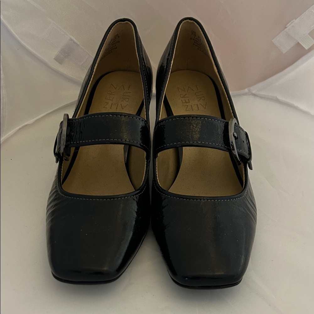 Naturalizer Black Mary Jane Heels